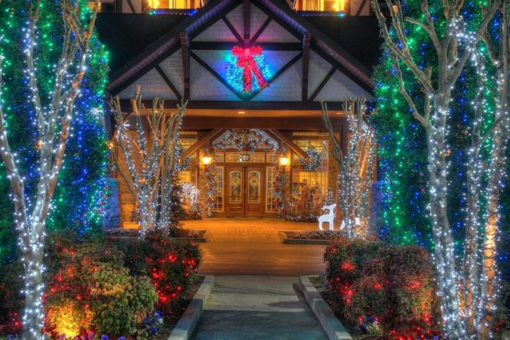 Best U.S. Hotels For Christmas: These 13 Deck The Halls Well